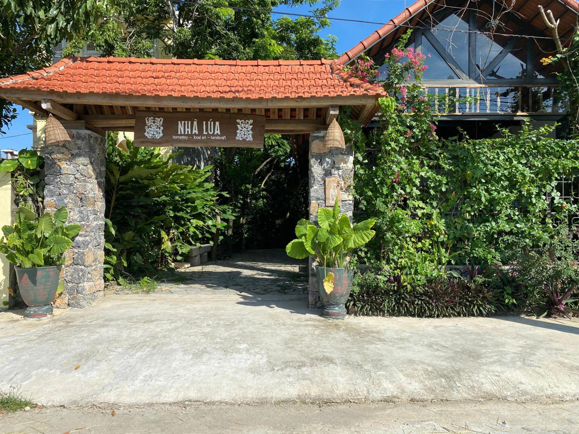 Nha Lua Homestay นิญบิ่ญ ภายนอก รูปภาพ