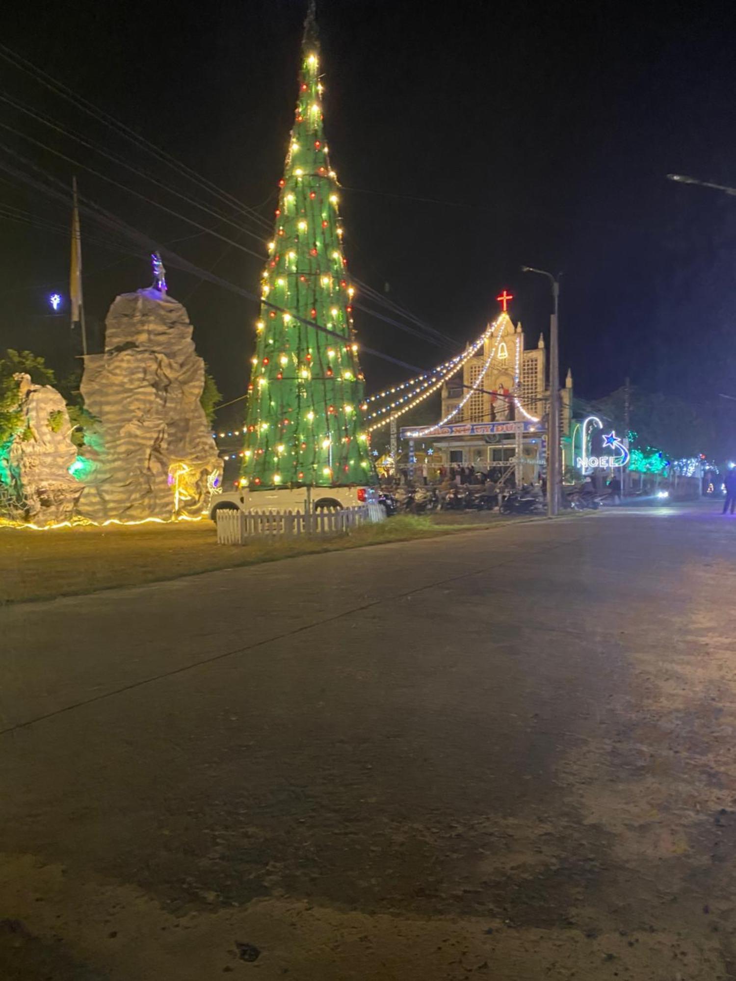 Nha Lua Homestay นิญบิ่ญ ภายนอก รูปภาพ