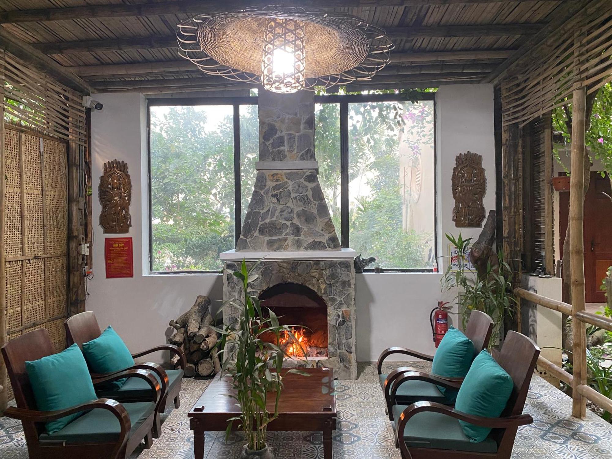 Nha Lua Homestay นิญบิ่ญ ภายนอก รูปภาพ